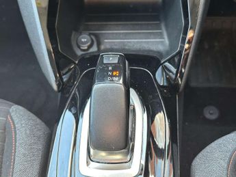 PEUGEOT 2008 2008 Active Premium EV 5dr