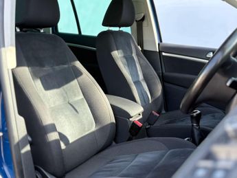 Volkswagen Tiguan 2.0 Tiguan Sport TSi 4Motion 4WD 5dr