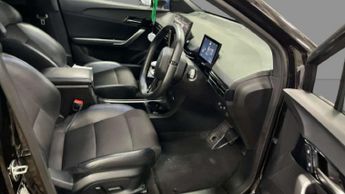 MG MG4 64kWh Trophy Long Range Hatchback 5dr Electric Auto (203 ps)