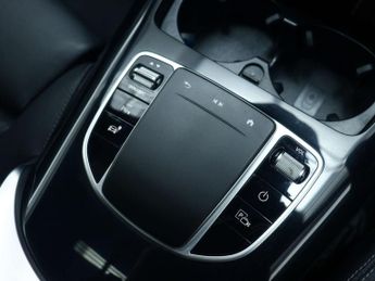 MERCEDES-BENZ EQC EQC 400 80kWh AMG Line (Premium) SUV 5dr Electric Auto 4MATIC (4