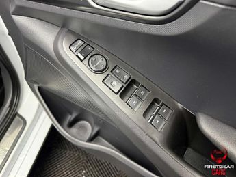 HYUNDAI IONIQ 38.3kWh Premium Hatchback 5dr Electric Auto (136 ps)