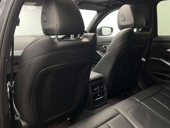 BMW 3 SERIES 2.0 330e M Sport Auto 5dr
