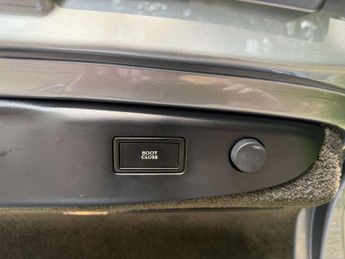 Bentley FLYING SPUR 4.0 Flying Spur V8 Mulliner Auto 4WD 4dr