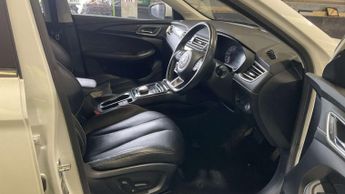 MG 5 MG5 Exclusive EV 5dr