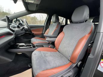 VOLKSWAGEN ID.4 ID4 1st Edition 5dr - NATIONAL DELIVERY*