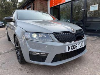 Skoda Octavia 2.0 Octavia vRS TSi Semi-Auto 5dr