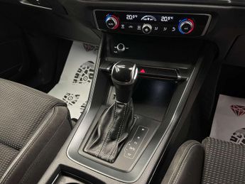 Audi Q3 2.0 Q3 S Line 35 TDI Semi-Auto 5dr