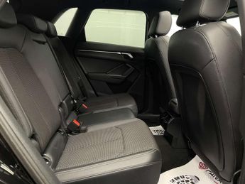 Audi Q3 2.0 Q3 S Line 35 TDI Semi-Auto 5dr