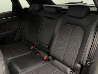 Audi Q3 2.0 Q3 S Line 35 TDI Semi-Auto 5dr