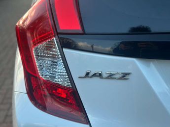 HONDA JAZZ 1.3 Jazz EX i-VTec CVT 5dr