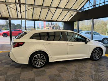 TOYOTA COROLLA 2.0 Corolla Design VVT-i HEV CVT 5dr