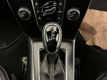 VOLVO V40 1.5 V40 R-Design Edition T2 Auto 5dr