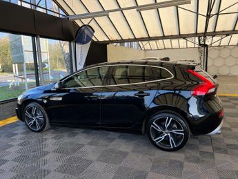 VOLVO V40 1.5 V40 R-Design Edition T2 Auto 5dr
