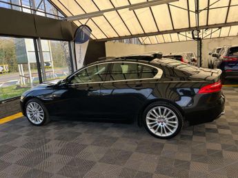 JAGUAR XE 2.0 XE Portfolio D AWD Auto 4WD 4dr