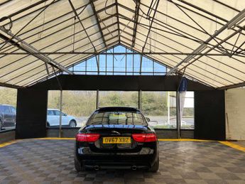 JAGUAR XE 2.0 XE Portfolio D AWD Auto 4WD 4dr