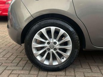 VAUXHALL CORSA 1.4 Corsa SE Auto 5dr