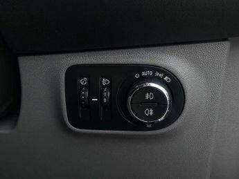 VAUXHALL CORSA 1.4 Corsa SE Auto 5dr