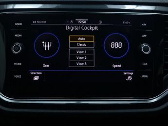 VOLKSWAGEN T-ROC 1.5 T-Roc R-Line TSi Evo Semi-Auto 5dr