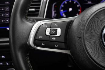 VOLKSWAGEN T-ROC 1.5 T-Roc R-Line TSi Evo Semi-Auto 5dr