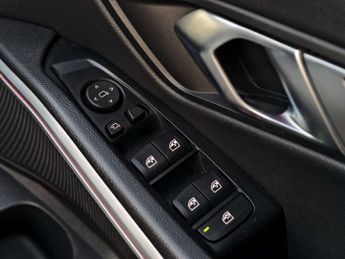 BMW 3 SERIES 2.0 320I Sport Auto 4dr