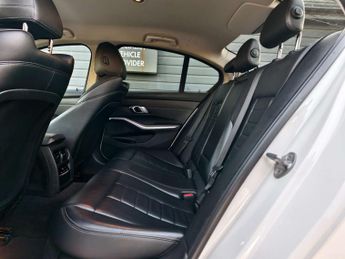 BMW 3 SERIES 2.0 320I Sport Auto 4dr