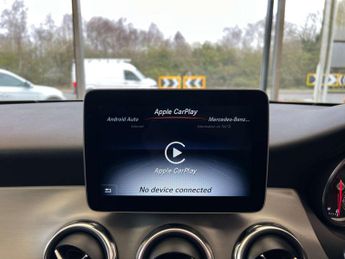 MERCEDES-BENZ GLA 2.1 GLA 220 AMG Line D 4Matic Auto 4WD 5dr