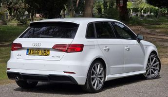 AUDI A3 1.0 A3 Sportback 30 TFSI Black Edition 5dr