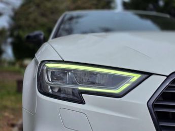 AUDI A3 1.0 A3 Sportback 30 TFSI Black Edition 5dr