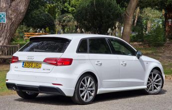 AUDI A3 1.0 A3 Sportback 30 TFSI Black Edition 5dr