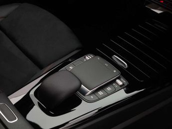 MERCEDES-BENZ A-CLASS 1.3 A 250 AMG Line E Auto 5dr