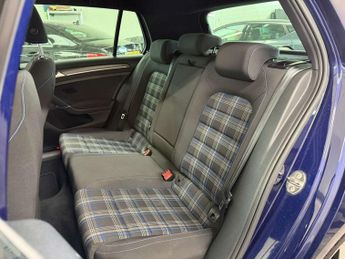 VOLKSWAGEN GOLF 1.4 Golf GTE Advance Semi-Auto 5dr