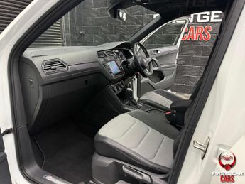 Volkswagen Tiguan 2.0 TDI BlueMotion Tech R-Line SUV 5dr Diesel DSG Euro 6 (s/s) (