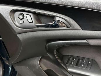 Vauxhall Insignia 1.6 Insignia SRi Nav VX-Line CDTi S/S 5dr