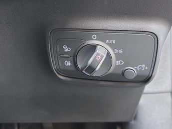 AUDI TT 2.0 TT Black Edition 40 TFSI Semi-Auto 3dr