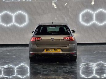 Volkswagen Golf R DSG