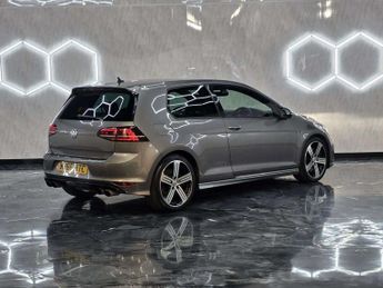 Volkswagen Golf R DSG