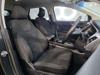 Ford Edge TITANIUM TDCI