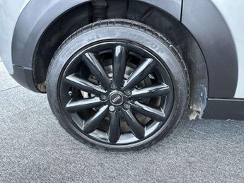 MINI HATCH 1.5 Cooper Auto 5dr