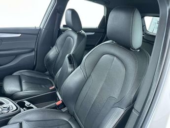 BMW 2 SERIES 2.0 220d M Sport Auto 5dr