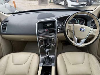 Volvo XC60 2.4 XC60 SE Luxury Nav D5 AWD Auto 4WD 5dr