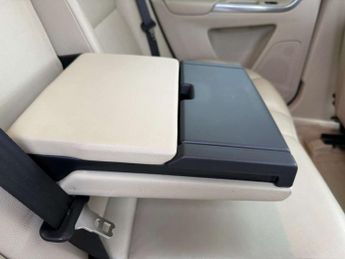 Volvo XC60 2.4 XC60 SE Luxury Nav D5 AWD Auto 4WD 5dr