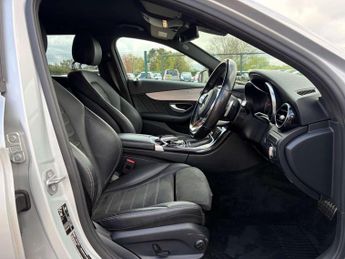 Mercedes-Benz C-CLASS 2.0 C 220 AMG Line Premium D Auto 5dr