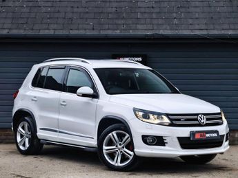 Volkswagen TIGUAN 2.0 Tiguan R-Line TDI BlueMotion Technology 4Motion 4WD 5dr