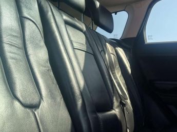 Land Rover RANGE ROVER EVOQUE 2.2 Range Rover Evoque Pure Tech SD4 Auto 4WD 5dr