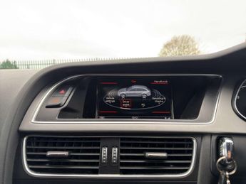 Audi A4 Avant 2.0 TDI S line Estate 5dr Diesel Multitronic Euro 5 (s/s) (143 p
