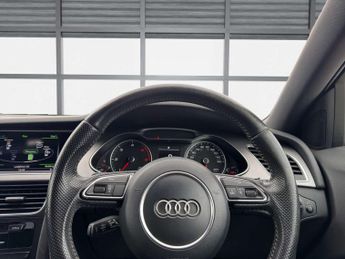 Audi A4 Avant 2.0 TDI S line Estate 5dr Diesel Multitronic Euro 5 (s/s) (143 p