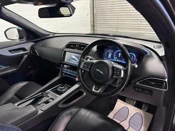 JAGUAR F-PACE 2.0 F-PACE R-Sport AWD D Auto 4WD 5dr