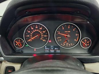 BMW 3 SERIES 2.0 320d Luxury Auto 4dr