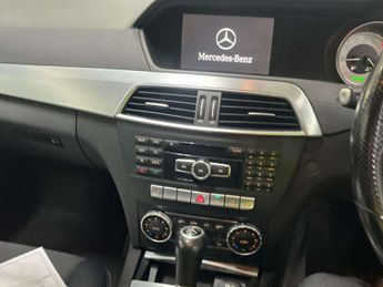 MERCEDES-BENZ C-CLASS 2.1 C250 AMG Sport Edition Premium CDi Auto 4dr