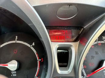 FORD FIESTA 1.4 Fiesta Zetec TDCi 70 5dr